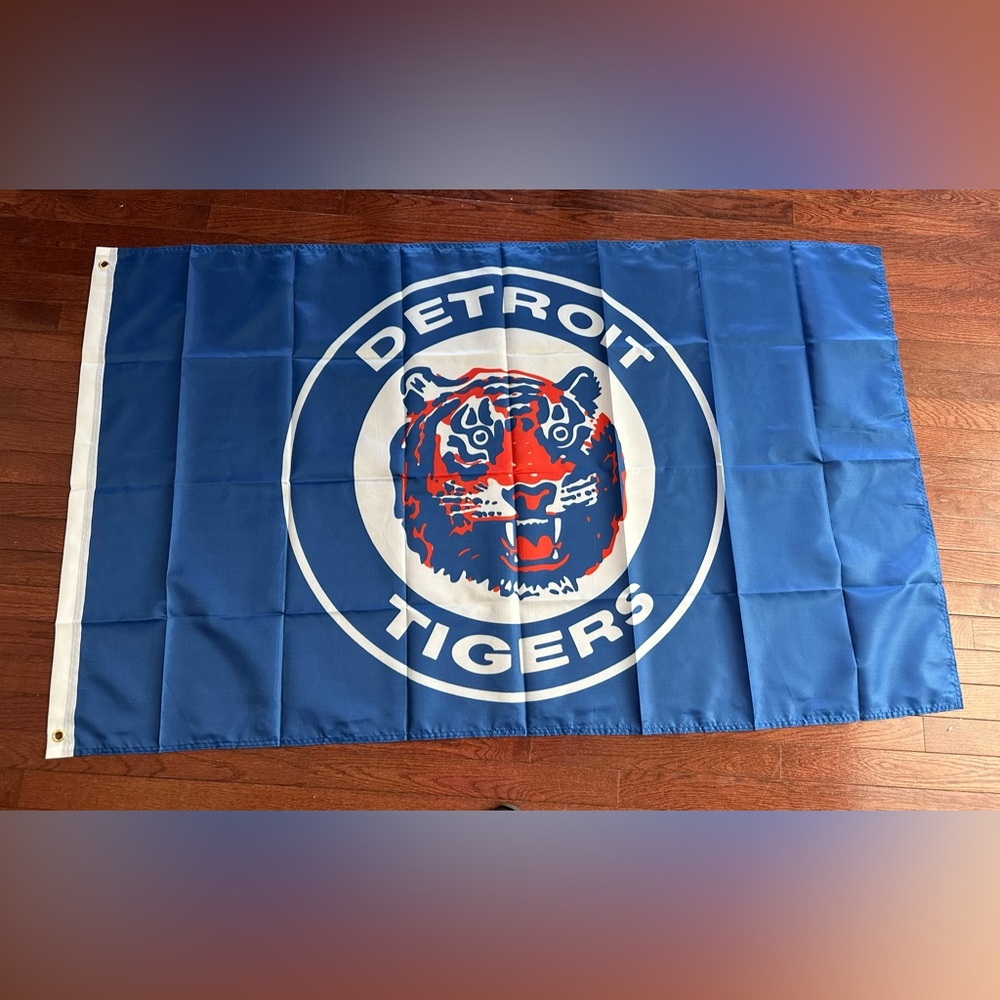 Detroit tigers flag 3x5 ft new In package banner double sided